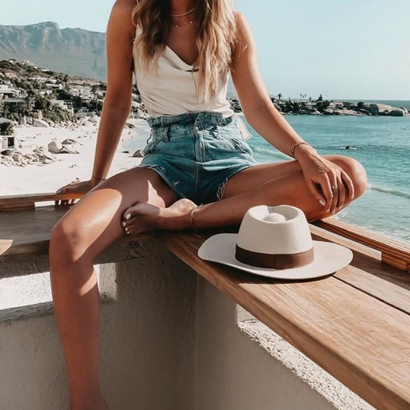 FULL Mystery Box Bundle in your Size!!  😍📦💕✨ - Picture 7 of 7